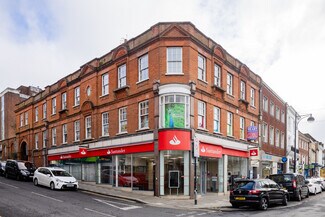 Plus de détails pour 14-15 High St, High Wycombe - Bureau à louer