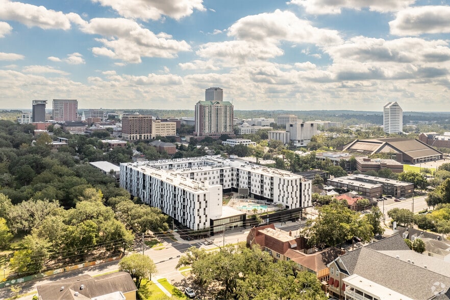 444 W College Ave, Tallahassee, FL à louer - Aérien – Image 2 sur 12