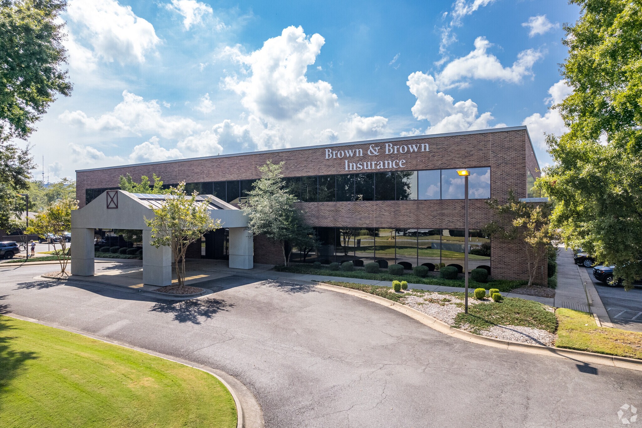 2120 Riverfront Dr, Little Rock, AR à louer Photo principale– Image 1 sur 13
