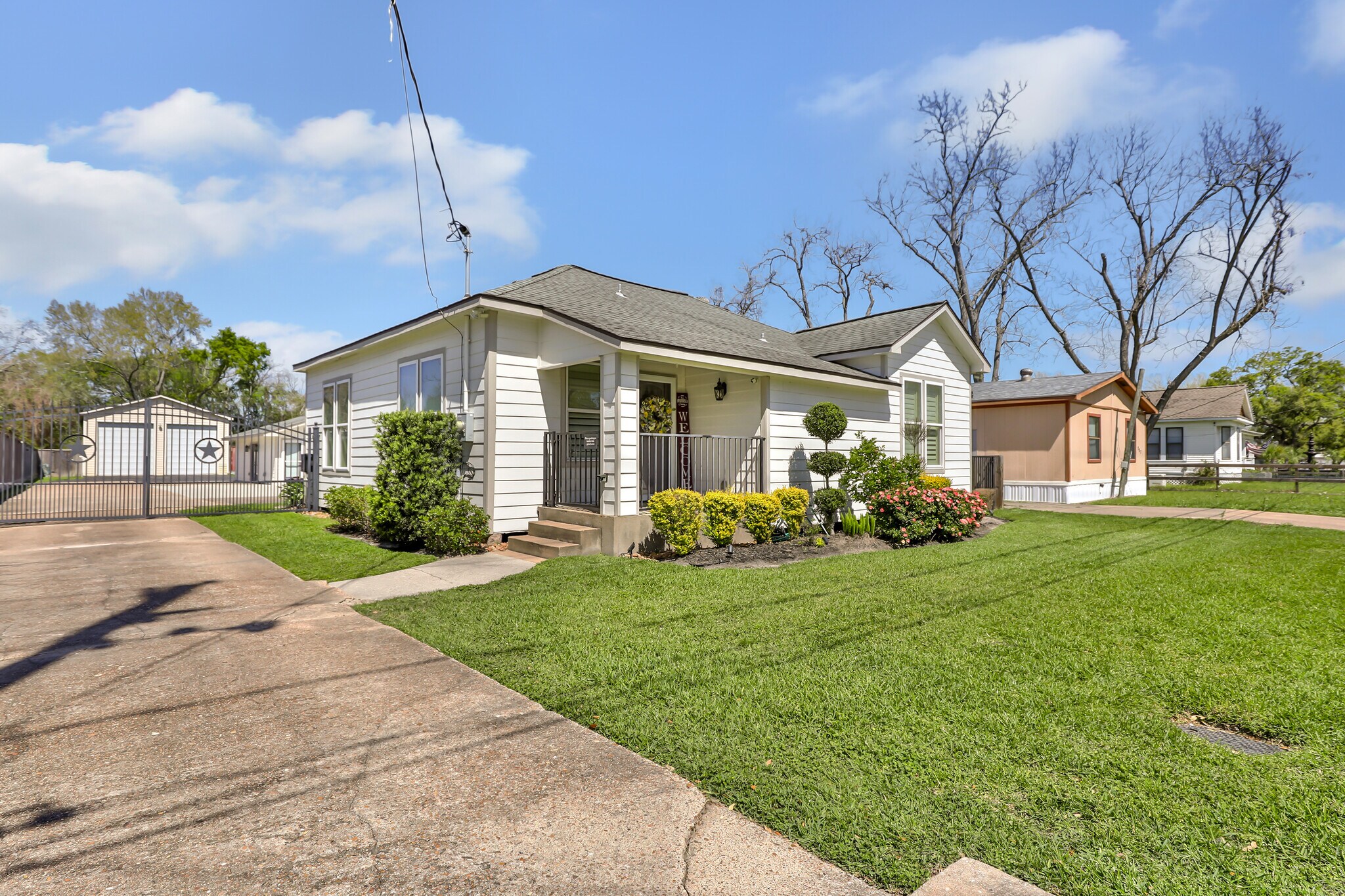 203 Isaacks Rd, Humble, TX à louer Photo principale– Image 1 sur 26