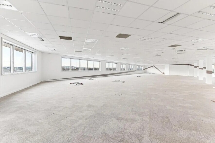 1 Avenue Du Général De Gaulle, Gennevilliers à louer - Photo de l’immeuble – Image 2 sur 11