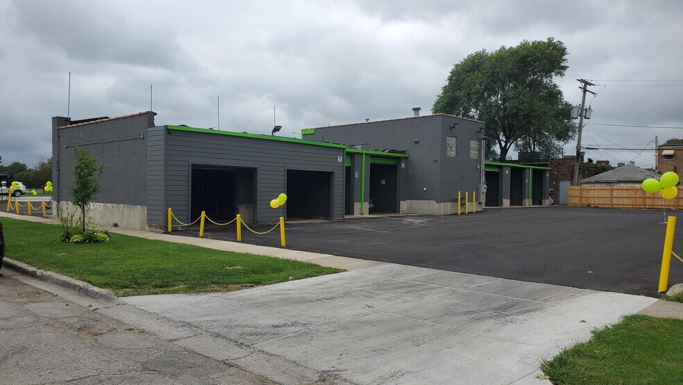 801 W Roosevelt Rd, Maywood, IL à vendre - Photo de l’immeuble – Image 3 sur 10