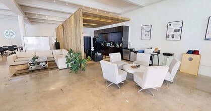 2600-2602 NW 5th Ave, Miami, FL à louer Photo de l’immeuble– Image 2 sur 4