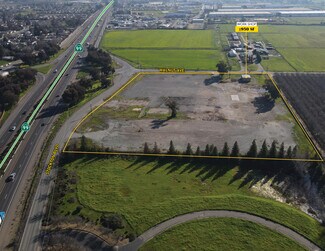 Plus de détails pour 13050-13070 W Stockton Blvd, Galt, CA - Terrain à louer