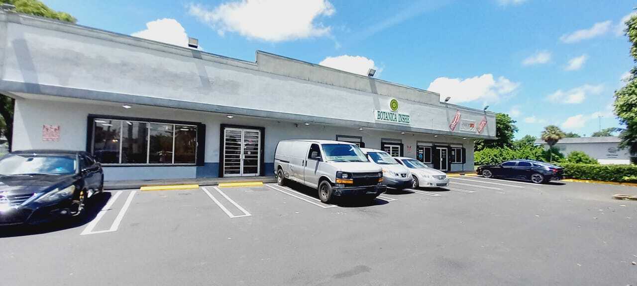 2675 NW 207th St, Miami Gardens, FL à louer Photo de l’immeuble– Image 1 sur 10