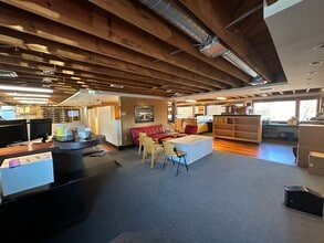 4001 Aurora Ave N, Seattle, WA à louer Photo intérieure– Image 1 sur 3