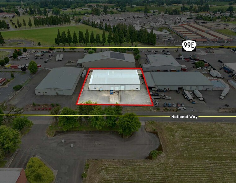 2500 National Way, Woodburn, OR à vendre - Photo de l’immeuble – Image 1 sur 5