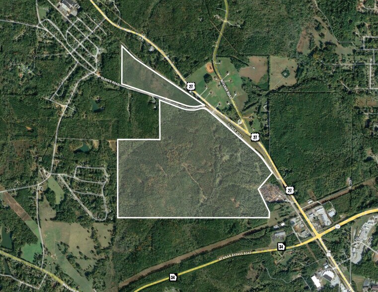 Glover Rd, Newnan, GA à vendre - Photo principale – Image 1 sur 4