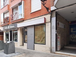 Local commercial dans Alcalá de Henares, Madrid à louer Photo intérieure– Image 1 sur 5