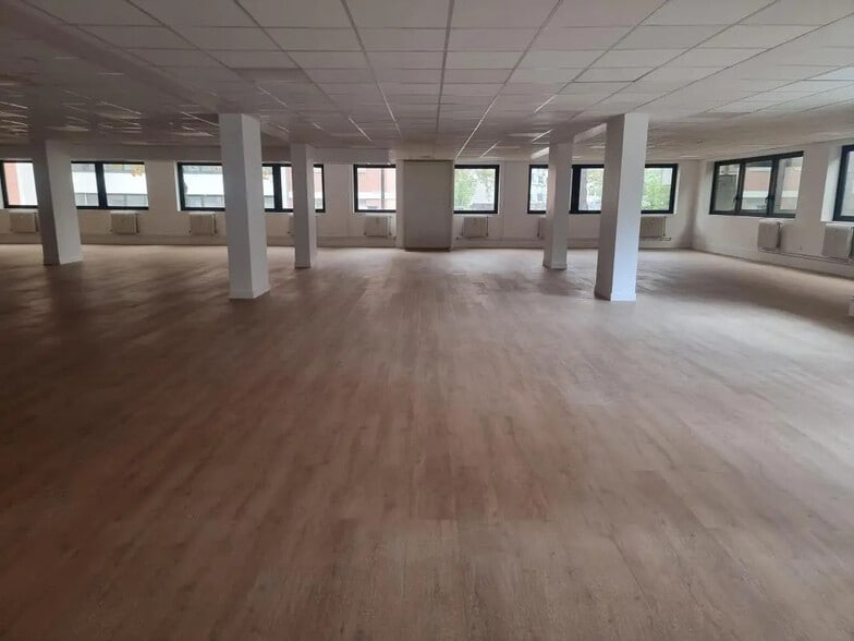 Bureau dans Montreuil à louer - Photo intérieure – Image 2 sur 16