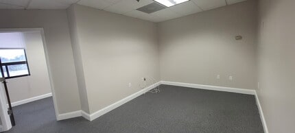 3825 Henderson Blvd, Tampa, FL à louer Photo intérieure– Image 2 sur 7
