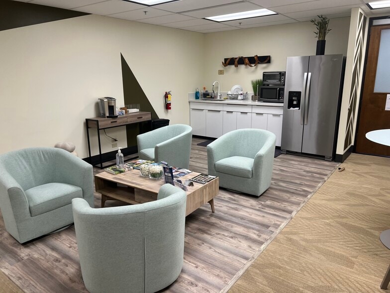 1164 Bishop St, Honolulu, HI à louer - Photo intérieure – Image 2 sur 12