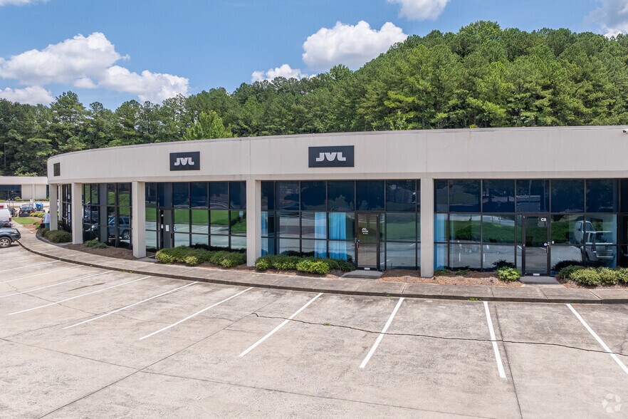 6500 McDonough Dr, Norcross, GA à louer - Photo de l’immeuble – Image 2 sur 20
