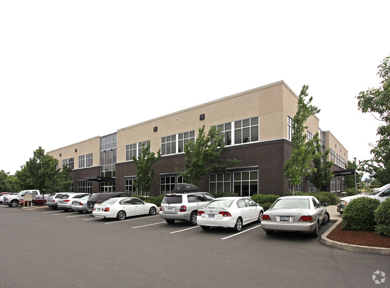 2650 Suzanne Way, Eugene, OR à louer - Photo de l’immeuble – Image 2 sur 9