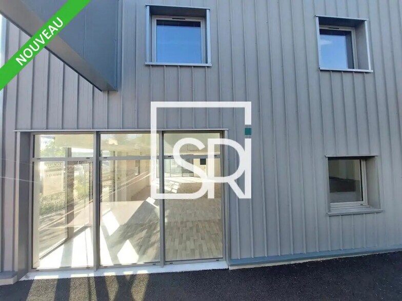 Bureau dans Pont-du-Château à louer - Photo de l’immeuble – Image 2 sur 10