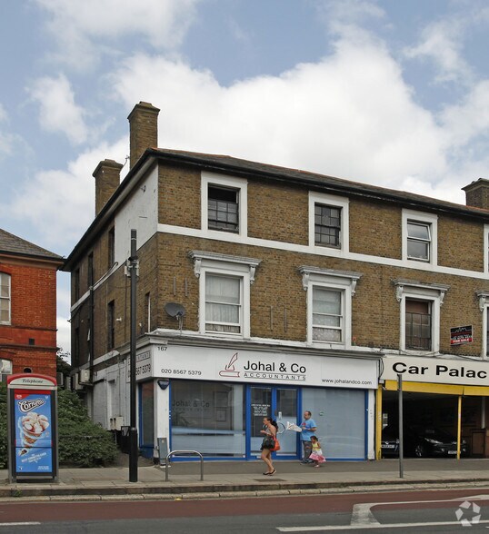 167 Uxbridge Rd, Londres à louer - Photo principale – Image 1 sur 2