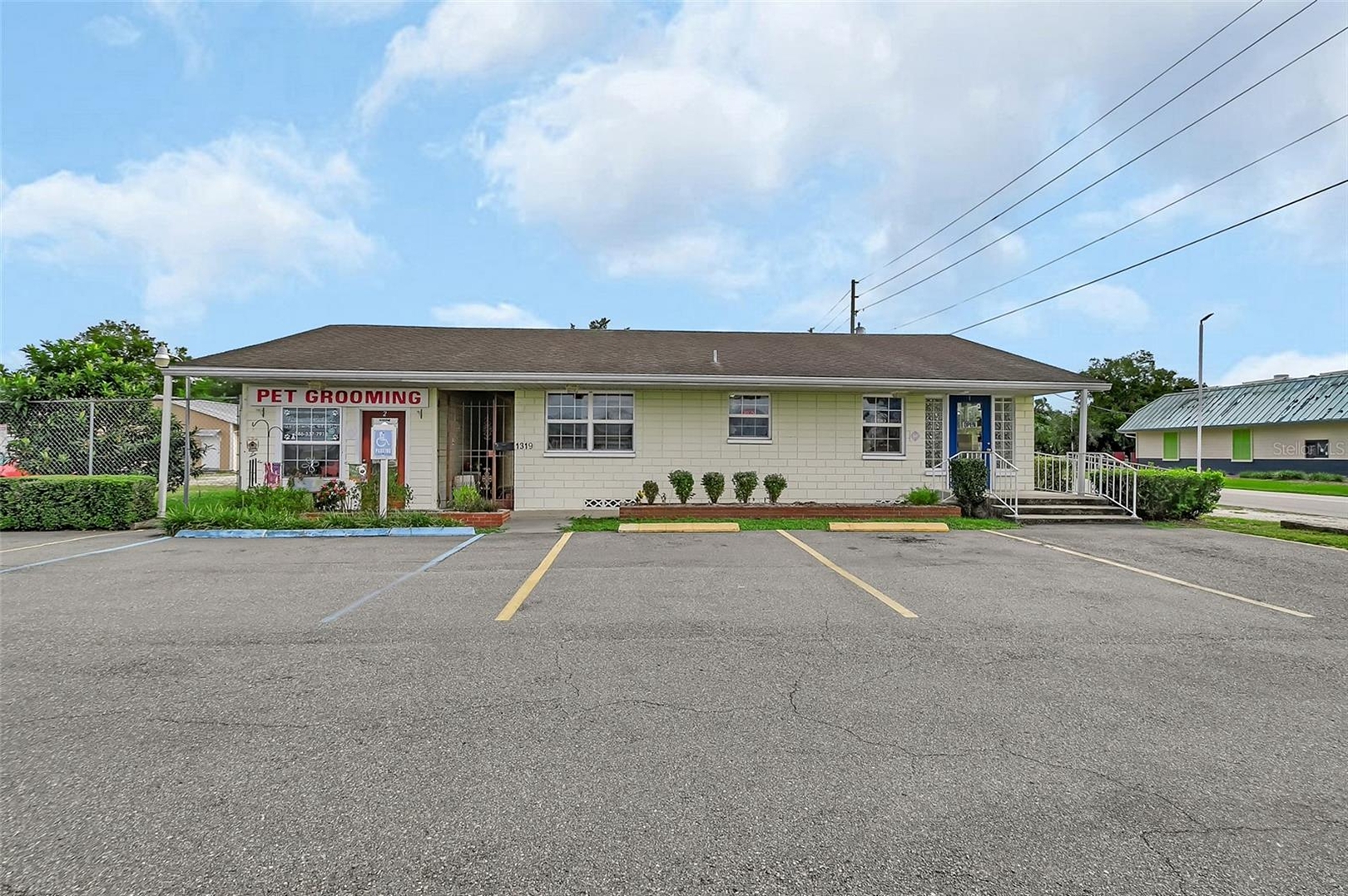 1319 S Woodland Blvd, Deland, FL à vendre Photo de l’immeuble– Image 1 sur 7