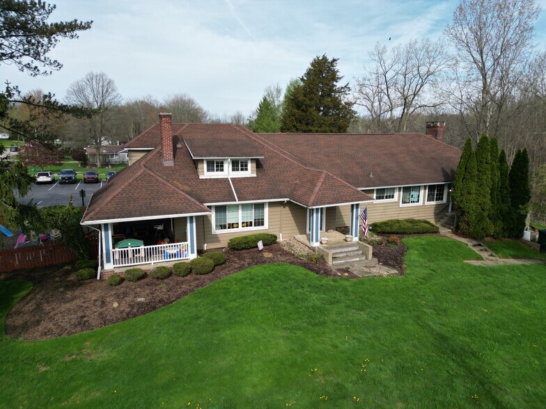 4770 Darrow Rd, Stow, OH à vendre - Photo de l’immeuble – Image 2 sur 30
