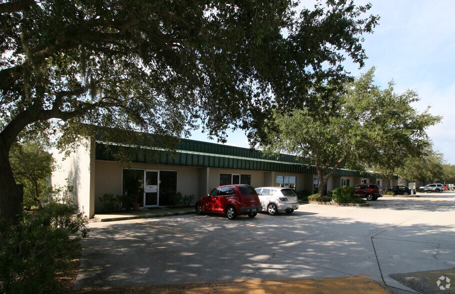 1743 Independence Blvd, Sarasota, FL à louer - Photo de l’immeuble – Image 2 sur 27