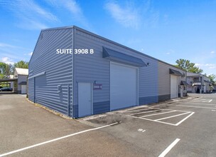 3904-3922 W 1st Ave, Eugene, OR à louer Photo intérieure– Image 1 sur 8