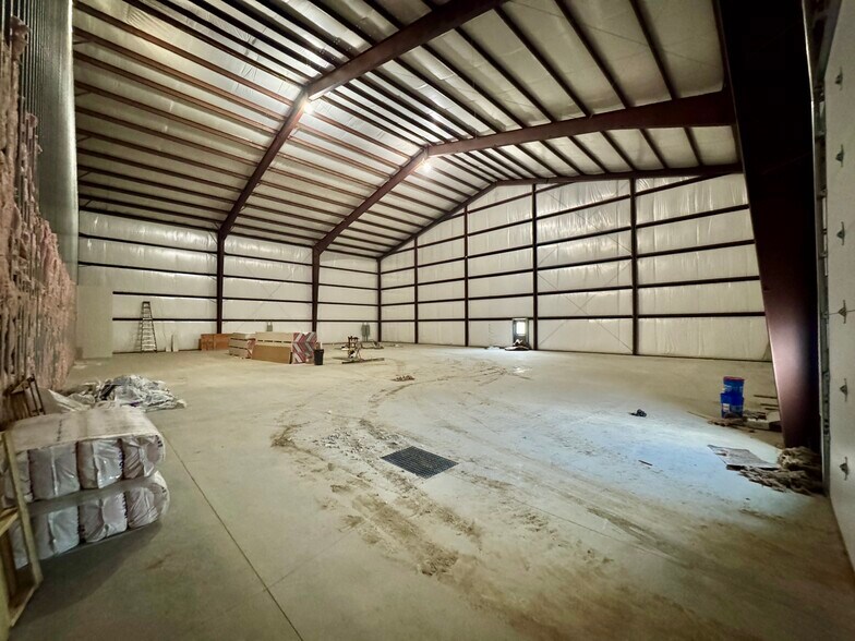 5700 Eastside Parkway Dr, Gas City, IN à louer - Photo de l’immeuble – Image 3 sur 17