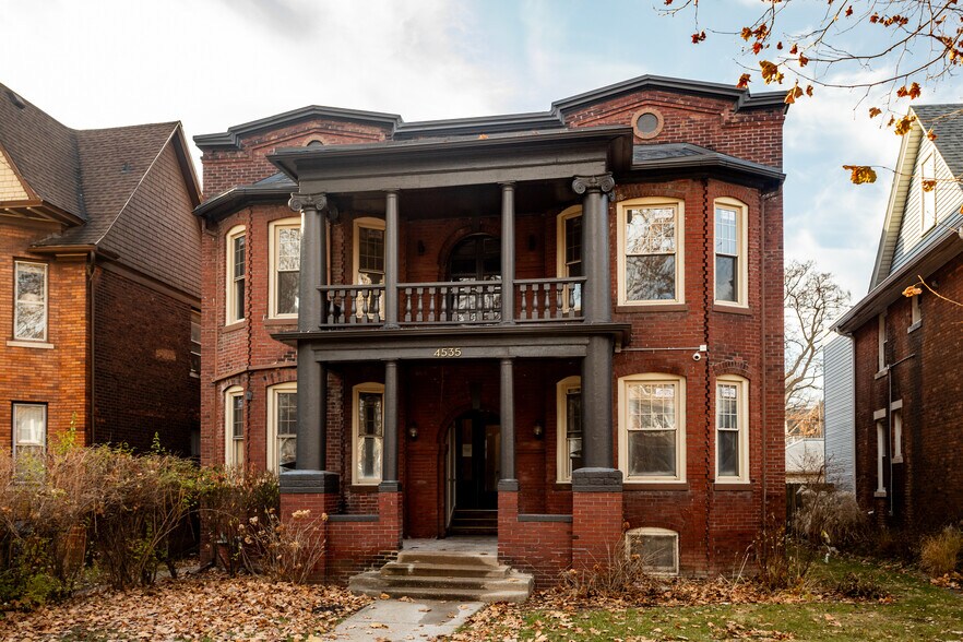4535 Commonwealth St, Detroit, MI à vendre - Photo de l’immeuble – Image 1 sur 19