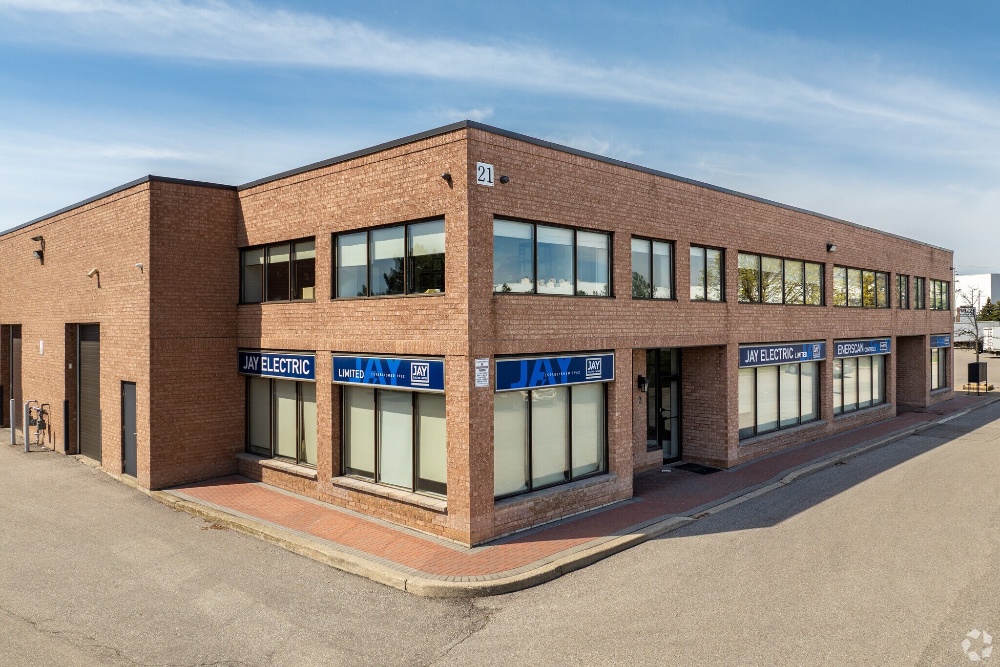 21 Kenview Blvd, Brampton, ON à vendre Photo principale– Image 1 sur 3