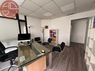Plus de détails pour Bureau à vendre
