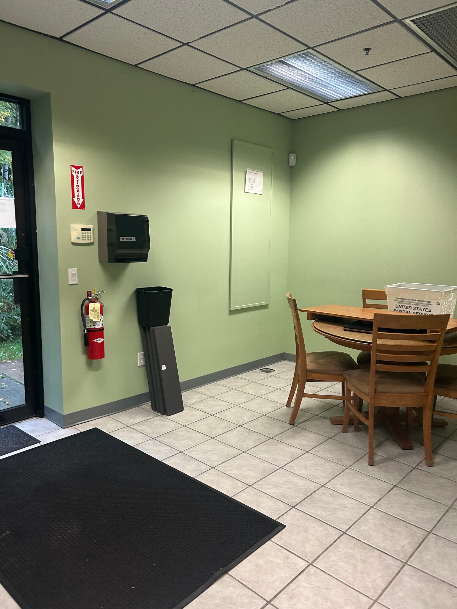 70 Zachary Rd, Manchester, NH à louer Photo intérieure– Image 1 sur 8