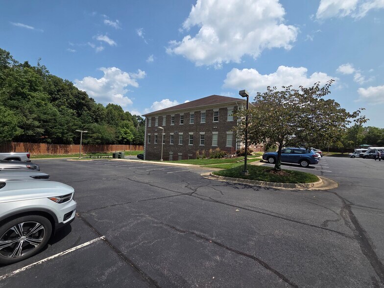 4340 Prince William Pky, Woodbridge, VA à vendre - Photo de l’immeuble – Image 3 sur 8