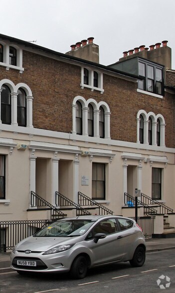 44 Broadway, Maidenhead à louer - Photo principale – Image 1 sur 1