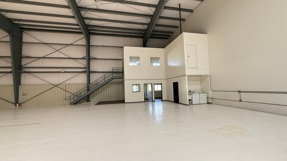3501 N Lakewood Blvd, Long Beach, CA à louer - Photo intérieure – Image 3 sur 4
