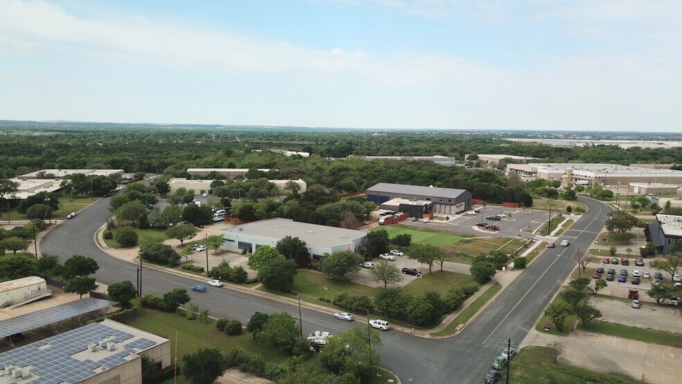 3827 Promontory Point Dr, Austin, TX à louer - Aérien – Image 3 sur 21