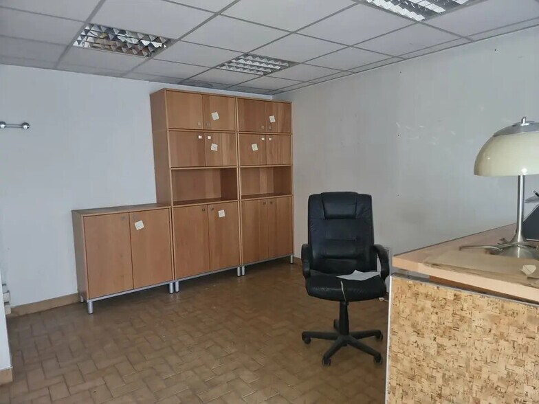 Local commercial dans Vincennes à louer - Photo intérieure – Image 2 sur 7