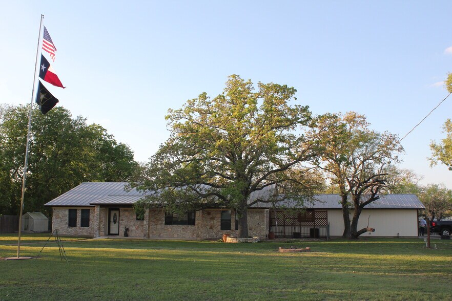 986 Shiloh Rd, Bastrop, TX à vendre - Photo de l’immeuble – Image 3 sur 41