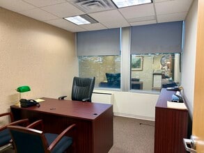 400 Garden City Plz, Garden City, NY à louer Photo intérieure– Image 1 sur 5