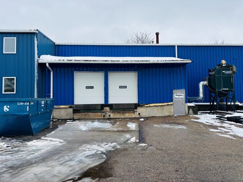 100 E Industrial Dr, Cromwell, IN à louer - Photo de l’immeuble – Image 2 sur 7