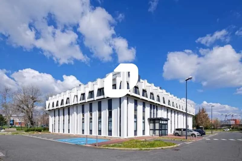 Bureau dans Évry-Courcouronnes à louer - Photo de l’immeuble – Image 1 sur 7