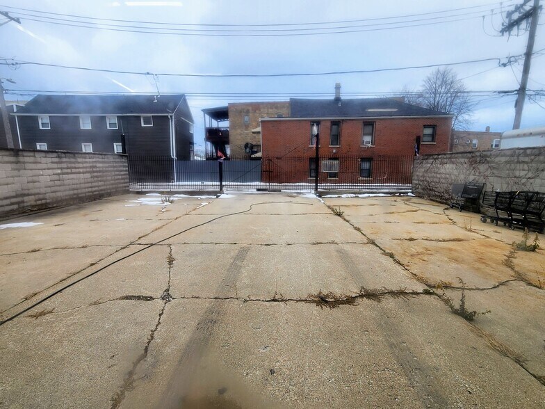 3540-3542 S Halsted St, Chicago, IL à louer - Photo de l’immeuble – Image 3 sur 4