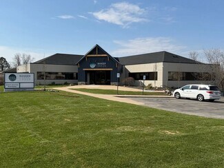 Plus de détails pour 2301 E Paris St SE, Grand Rapids, MI - Bureau à louer