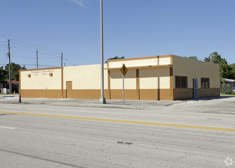 2381-2389 NW 54th St, Miami, FL à louer - Photo de l’immeuble – Image 3 sur 36