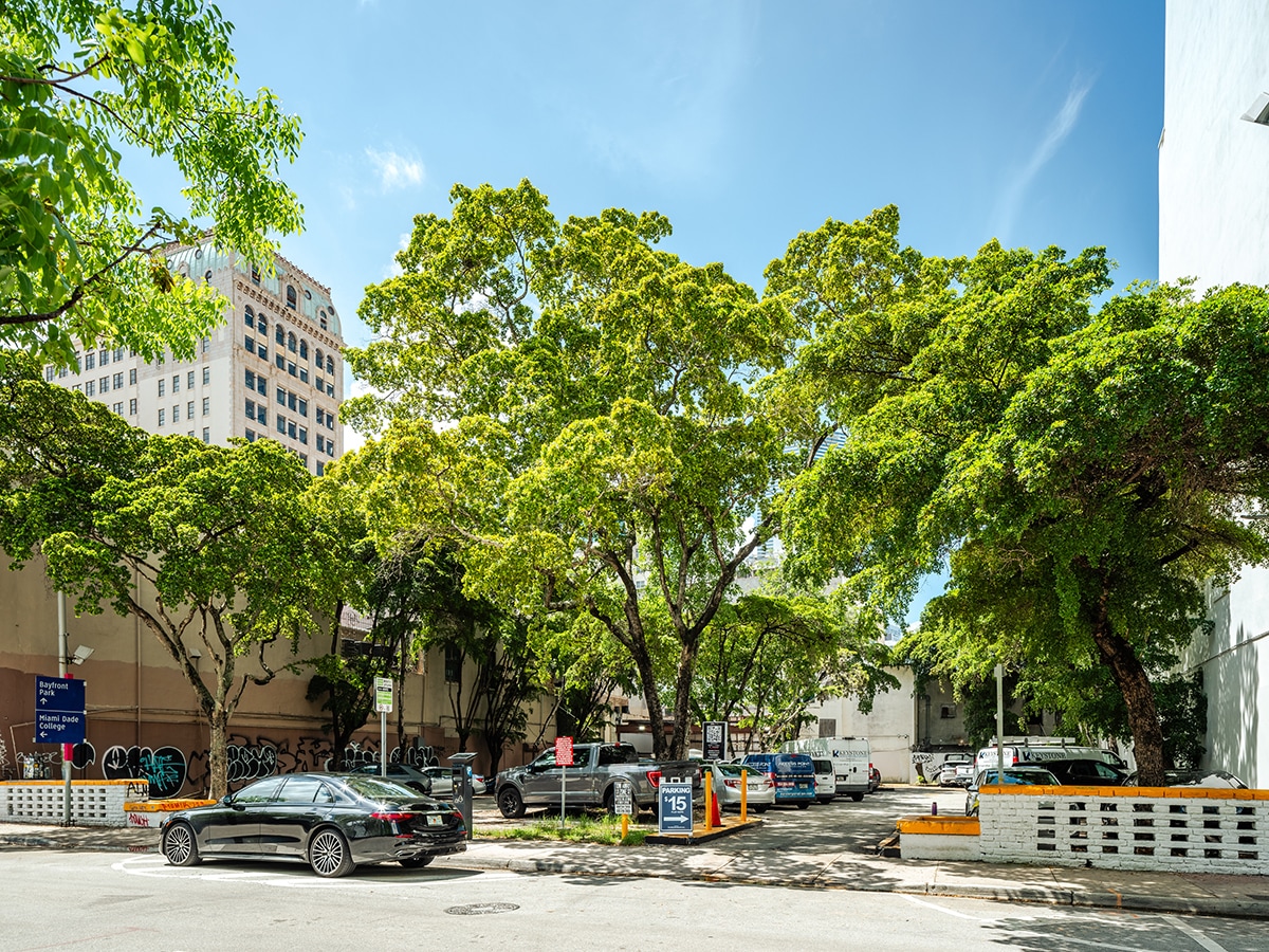 54 NE 2nd St, Miami, FL à vendre Photo principale– Image 1 sur 7