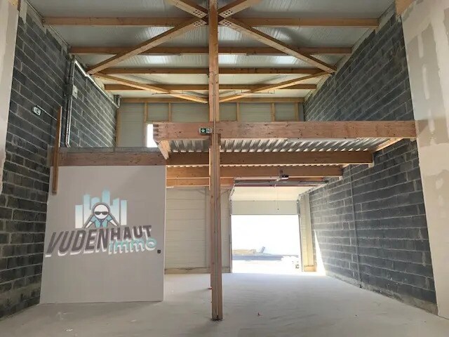 Local d’activités dans Arbonne à louer - Photo de l’immeuble – Image 1 sur 6