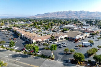 301 W Calaveras Blvd, Milpitas, CA - VUE AÉRIENNE  vue de carte