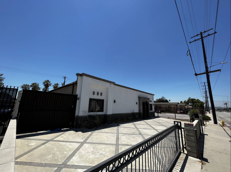 1044 W 1st St, Pomona, CA à vendre - Photo de l’immeuble – Image 2 sur 5