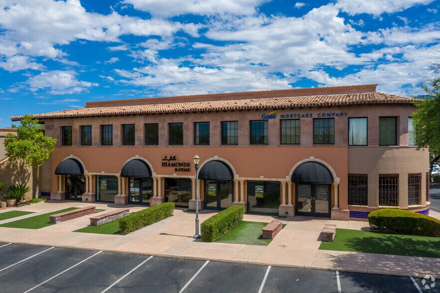 1825 E River Rd, Tucson, AZ à louer - Photo principale – Image 2 sur 11