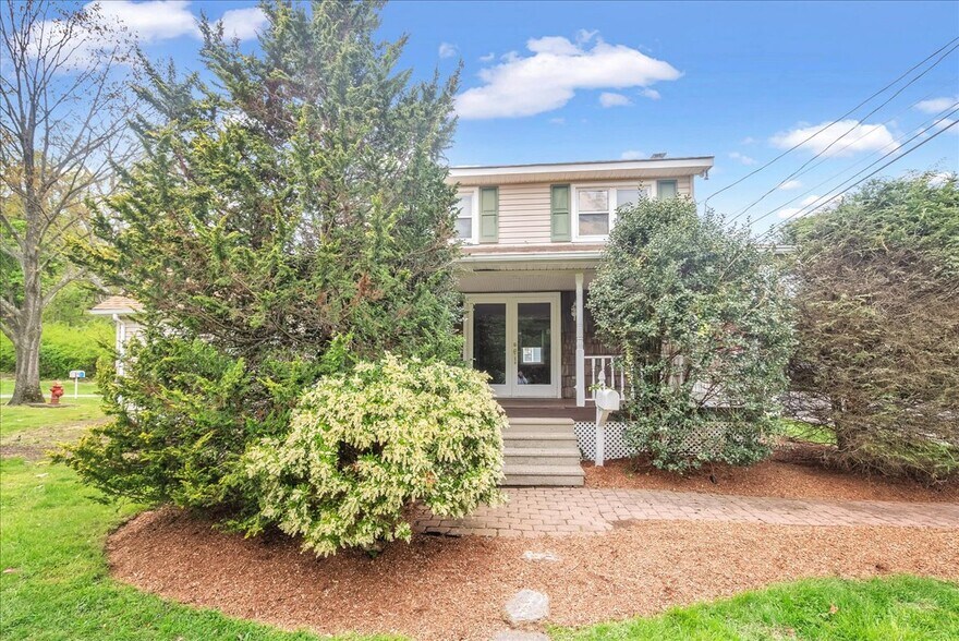 47-49 Furnace ave, Wanaque, NJ à vendre - Photo principale – Image 1 sur 33