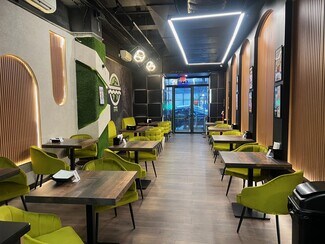 Plus de détails pour 311 E 45th St, New York, NY - Local commercial à louer