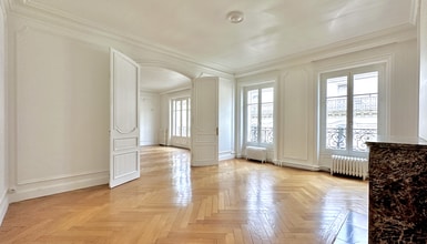4 Rue Saint-Florentin, Paris à louer Photo intérieure– Image 1 sur 6
