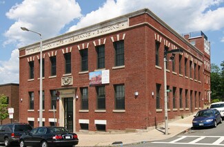 Plus de détails pour 90 Warren St, Roxbury, MA - Bureau à vendre